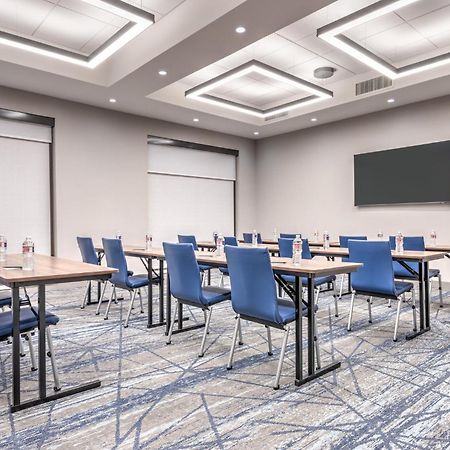 Holiday Inn Express & Suites Austin Airport East By Ihg Exterior foto